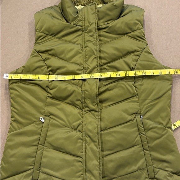 Eddie Bauer Women 550 Goose Down Puffer Vest Olive Green Size Medium - Picture 11 of 12